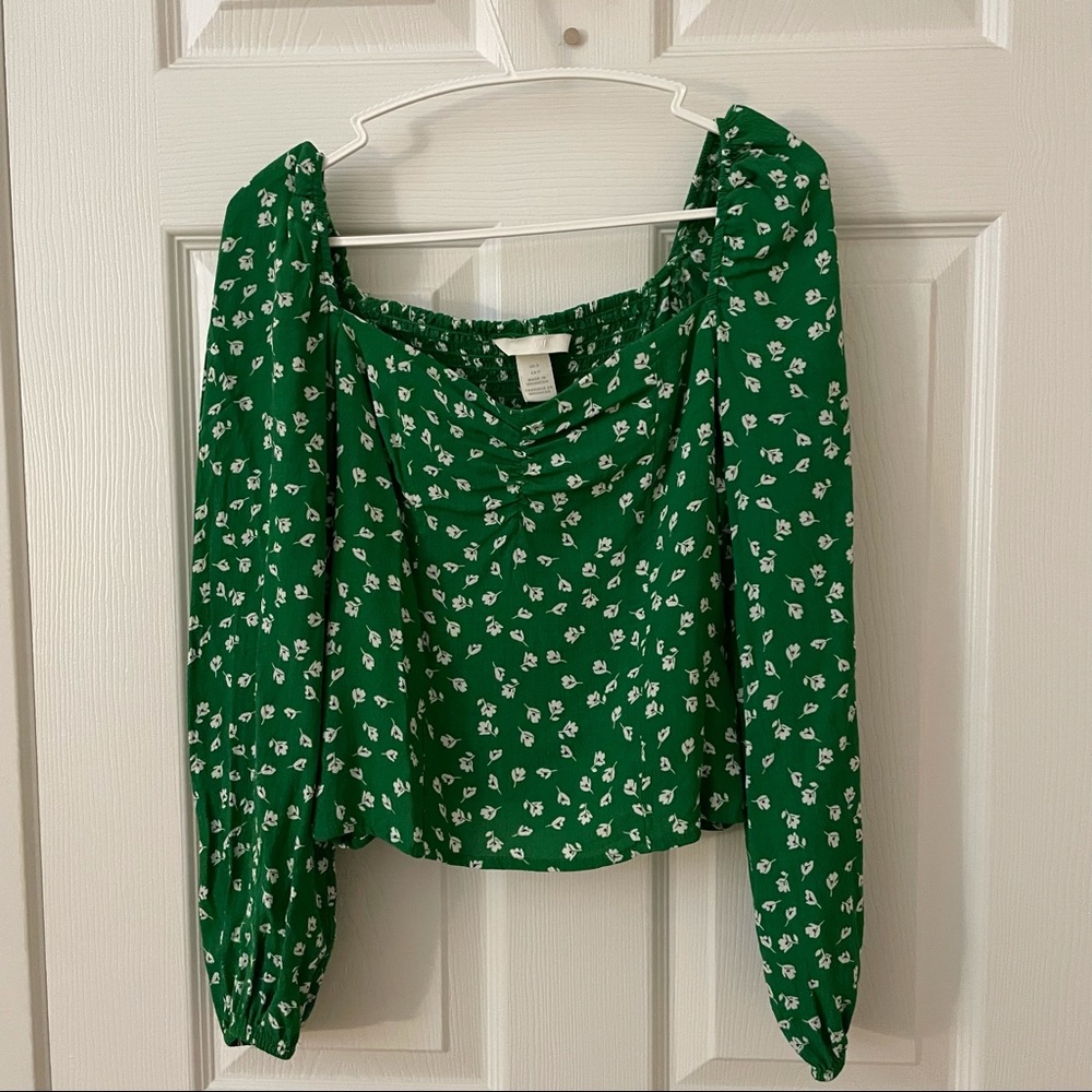 H&M long sleeve squareneck smocked top S